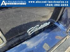 1998 Cadillac DeVille Base 4dr Sedan - Photo 23