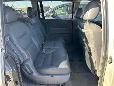 2005 Honda Odyssey EX-L : Sunroof, Power Sliding Doors, Leather - Photo 8