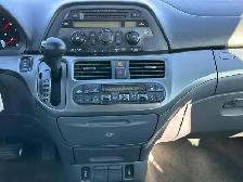 2005 Honda Odyssey EX-L : Sunroof, Power Sliding Doors, Leather - Photo 14