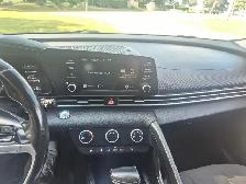 2021 Hyundai Elantra Preferred IVT - Photo 14