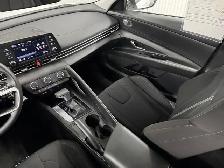 Hyundai Elantra Essential 2023 à vendre - Photo 20