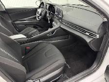 Hyundai Elantra Essential 2023 à vendre - Photo 22