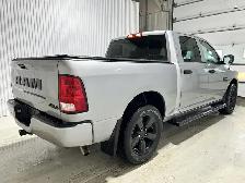 RAM 1500 Classic Express cabine d'équipe 4x4 caisse de 5 pi 7 po - Photo 5