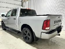RAM 1500 Classic Express cabine d'équipe 4x4 caisse de 5 pi 7 po - Photo 8
