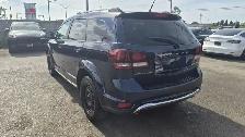 2017 Dodge Journey Crossroad, LOADED, WELL MAINTAINED, CERTIFIED - Photo 3