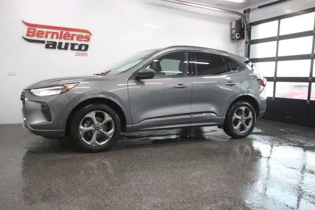 2024 Ford Escape ST-LINE / HYBRID / AWD