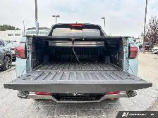 2025 Hyundai Santa Cruz Preferred AWD | No Accidents - Photo 15