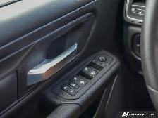 2026 RAM 1500 EXPRESS BLACK | 8.4 SCR | CPL/AND | TOW | BLIND - Photo 16