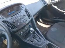 2016 Ford Focus - Photo 12