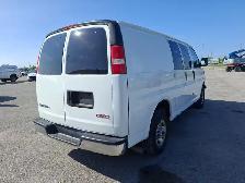 2004 GMC Savana - Photo 5