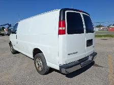 2004 GMC Savana - Photo 7