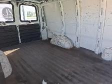 2004 GMC Savana - Photo 14