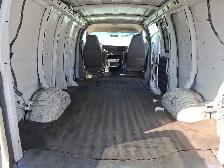 2004 GMC Savana - Photo 18