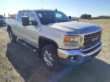 2019 GMC Sierra 2500HD - Photo 2
