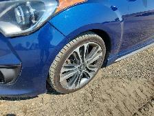 2016 Hyundai Veloster - Photo 9
