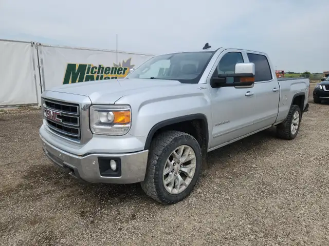 2015 GMC Sierra 1500 w/ Max Trailering Package