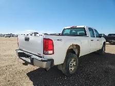 2011 GMC Sierra 2500HD - Photo 3