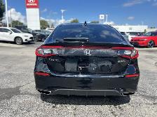 2022 Honda Civic Hatchback Sport Touring | Low Km's | Sunroof - Photo 6