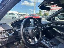 2022 Honda Civic Hatchback Sport Touring | Low Km's | Sunroof - Photo 11