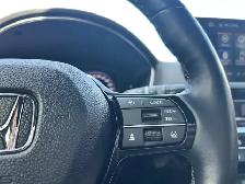 2022 Honda Civic Hatchback Sport Touring | Low Km's | Sunroof - Photo 15