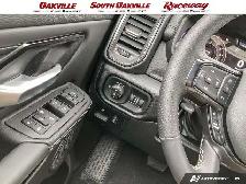 2026 Ram 1500 SPORT CREW | DEMO | DUAL SUNROOF | LIFTED | - Photo 17