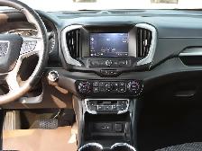 2024 GMC Terrain AWD 4dr SLE | NAV | HEATED SEATS - Photo 19