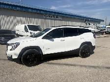 2024 GMC Terrain SLT - Photo 2