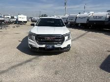 2024 GMC Terrain SLT - Photo 3