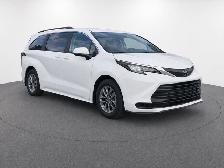 2026 Toyota Sienna LE 8-Passenger AWD LE 8 PASSANGER AWD - Photo 2