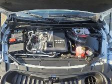 2026 GMC Yukon Denali Ultimate Diesel Executive 2nd Row - Photo 4