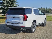 2026 GMC Yukon Denali Ultimate Diesel Executive 2nd Row - Photo 5