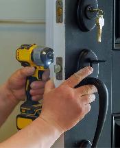 Brampton Locksmith - Repair Locks - Smart Keypads-Door Handleset - Photo 3