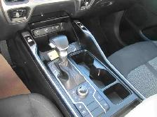 2022 Kia Sorento LX - Photo 9