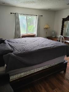 Furnished master bedroom with private bathroom for rent. - Photo 7