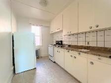Braemar - Two Bedroom Apartment for Rent - Photo 2