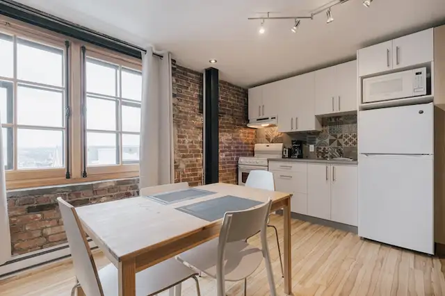 Loft studio entièrement meublé à louer Vieux-Québec février 2027