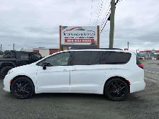 2025 Chrysler Pacifica Limited S CLEAN CARFAX CERTIFIED - Photo 3