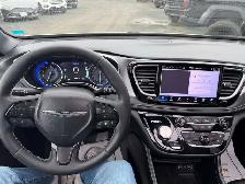 2025 Chrysler Pacifica Limited S CLEAN CARFAX CERTIFIED - Photo 27