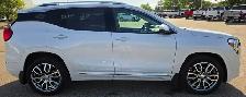 2024 GMC Terrain Denali AWD - Photo 6