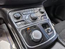 2015 Chrysler 200 - Photo 8