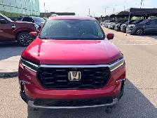 2025 Honda Pilot Touring AWD - Photo 10