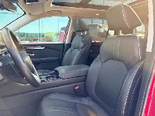 2025 Honda Pilot Touring AWD - Photo 12