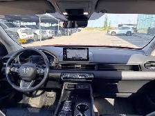 2025 Honda Pilot Touring AWD - Photo 24