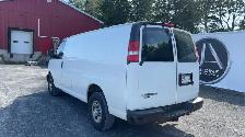 2017 Chevrolet Express - Photo 3