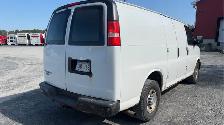 2017 Chevrolet Express - Photo 5