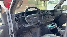 2017 Chevrolet Express - Photo 14