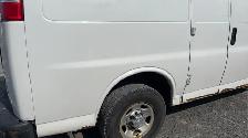 2017 Chevrolet Express - Photo 33