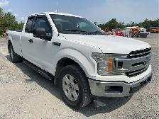 2018 Ford F-150 w/ Heavy Duty Payload Package - Photo 3