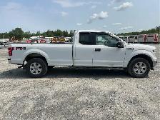 2018 Ford F-150 w/ Heavy Duty Payload Package - Photo 4