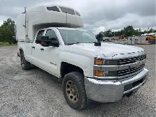 2015 Chevrolet Silverado 3500HD - Photo 3